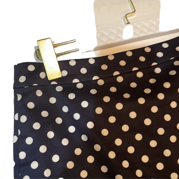 j.crew Polka Dot mini skirt in navy & white | size 4 - Picture 6 of 9